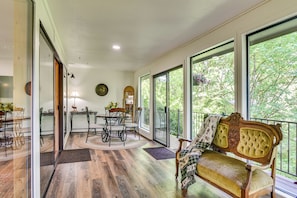 Sunroom | Single-Story Home | Dining Area