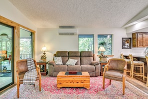 Living Room | Smart TV | Wood-Burning Stove | Queen Murphy Bed | Central A/C