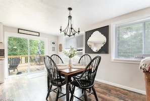 Dining room (expands for more seating)