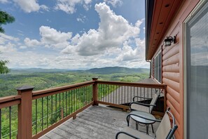 Private Balcony | Views