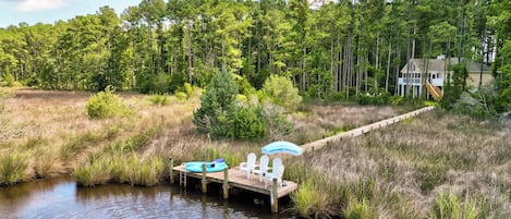 The water here is usually 3-4 feet deep. We can dock our 21 ft ski boat here.