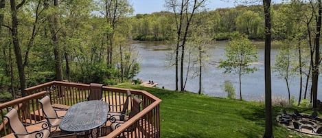 Need to get away? Look no further than the Estate on Fox River!