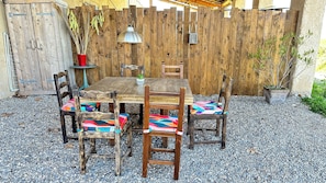 Outdoor dining