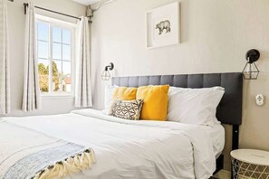 Bedroom 2 with king bed