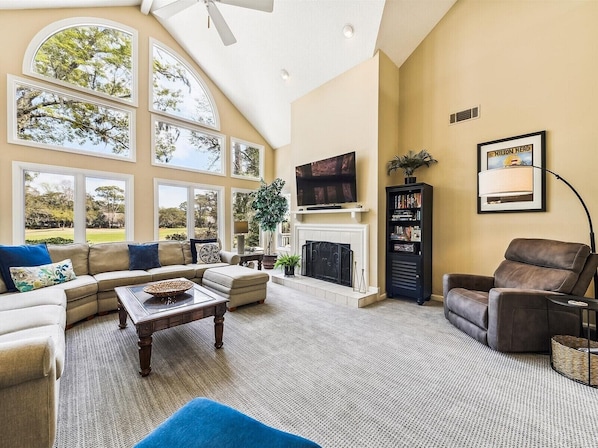 30 Heath Drive - Wonderful vacation home located on the 2nd hole of the Fazio Golf Course in Palmetto Dunes Plantation