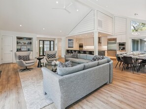 Large, Open Living Area at 10 East Beach Lagoon
