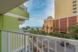 Balcony Views | Elevator