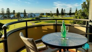Flagstaff Apartment - Newcastle harbour views (3129)
