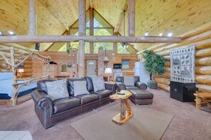 Studio | Central A/C | Free WiFi