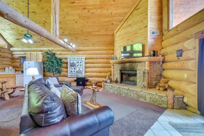 Studio | Living Area | Queen Sleeper Sofa | Flat-Screen TV w/ Cable