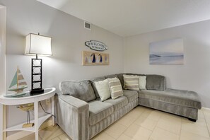 Living Room | Smart TV