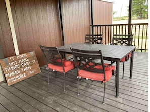 Outdoor dining