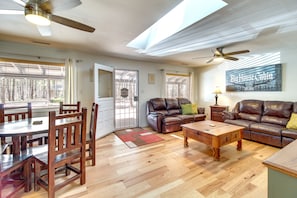 Living Room | Central A/C & Heating | Gas Fireplace