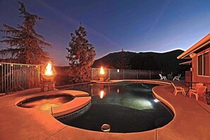 Infiniti pool with lights for enjoyable summer evenings!