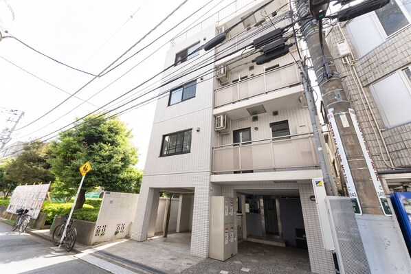 施設の正面