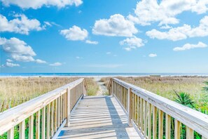 Steps to the Beach