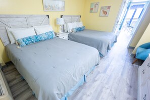 2 Queen Beds in Bedroom, Beautifully Decorated