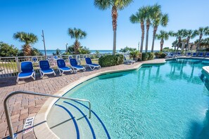 Oceanfront Pool