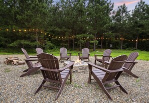 Gather around the fire pit with friends and family for some memorable evenings.