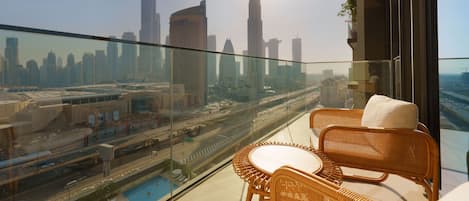 Panoramic holiday rental with stunning Burj Khalifa views in Downtown Dubai