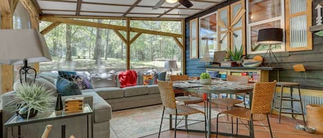 Haleyville Vacation Rental | 1BR | 1BA | 700 Sq Ft | Step-Free Entry