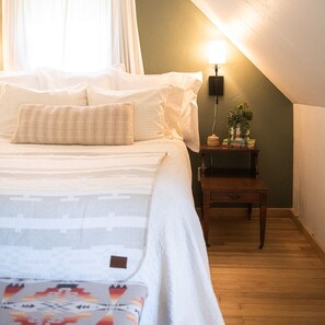 Pendleton Themed Linens in the Queen Bedroom