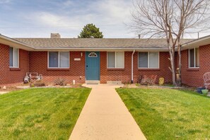 Townhouse Exterior | Keyless Entry