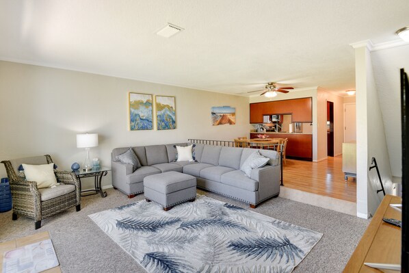 Daytona Beach Vacation Rental | 2BR | 1.5BA | 1,700 Sq Ft | Stairs Required