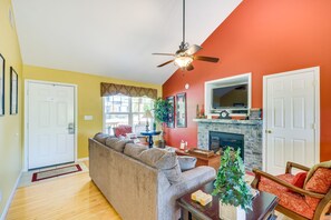 Living Room | Smart TV | Fireplace | DVD Player w/ Video Library | Board Games