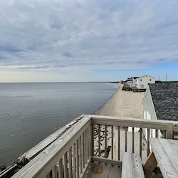 2nd Floor Deck - Beach View