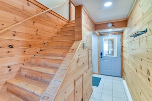 Entryway | Keyless Entry | Stairs to 2nd Level