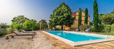 Sky, Plant, Property, Building, Water, Azure, Swimming Pool, Tree, Wood, House