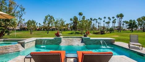 Outdoor Private Get-away! Saltwater Pool with Cascading Water from Spa