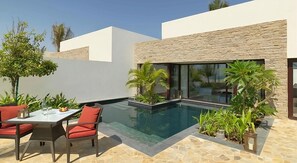 Private pool
