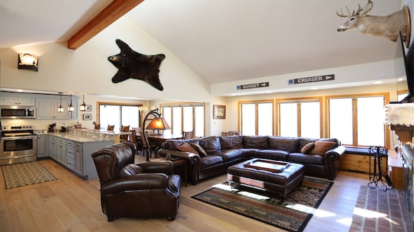 Open Living in Private Home in Lincoln NH