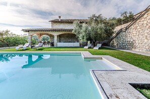 Activities, Amenities, Balcony / Terrace / Patio, Building Exterior, Facilities, Main Entrance, Pool, Room Detail, Spring, Summer