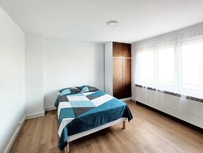 Double bed