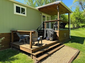 Relax in the shade or the sun! 