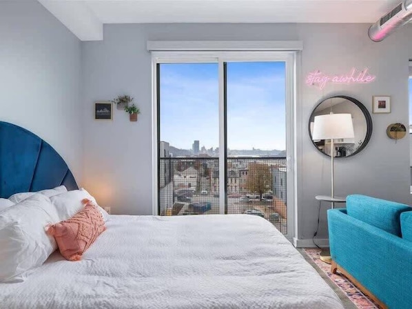 CozySuites l Lavish SDO, Lawrenceville