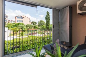 Furnished balcony with garden view