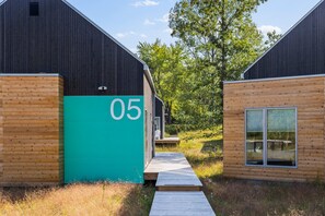 Cabin 5 (2)