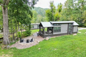 Oak Cabin
