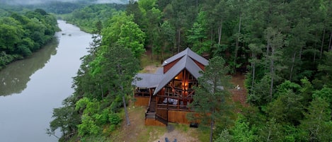 A truly remarkable and magical location right on the upper mountain fork river