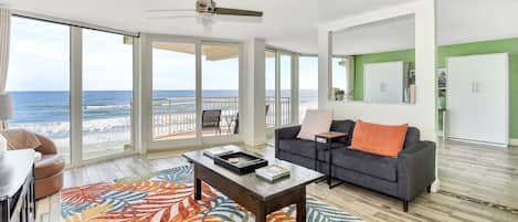 Spectacular view of the Atlantic Ocean
from the living/dining/ kitchen. 
