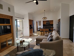 Living Area/Bar and Full Kitchen