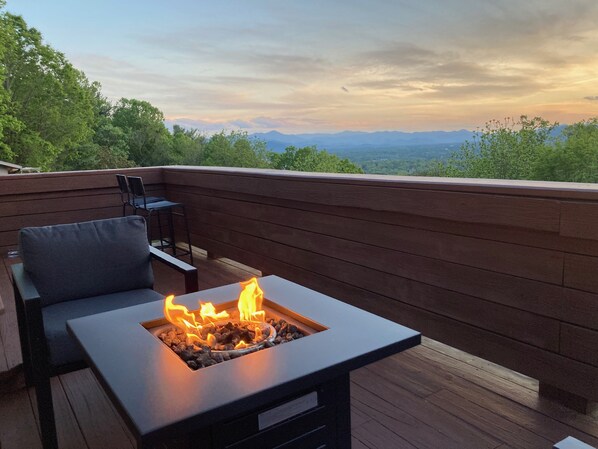 Fire table adds warmth and ambience to sunset views
