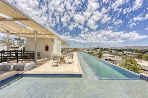 Rooftop pool