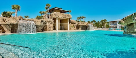 Huge resort-style pool!