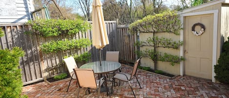 Outdoor seating area just off the kitchen. 