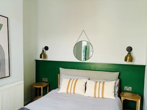 Bedroom 2 (Double)